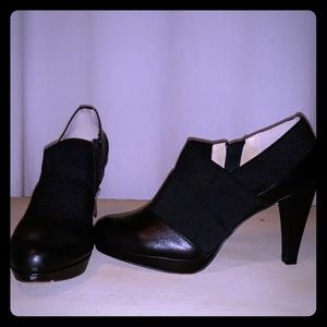 Adrianne Vittadini size 8